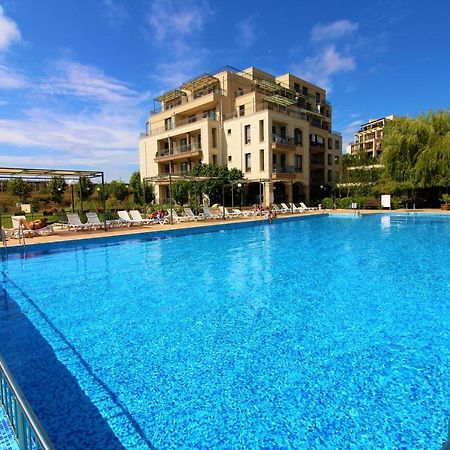 Sorrento - Menada Apartments Светий Влас Екстер'єр фото